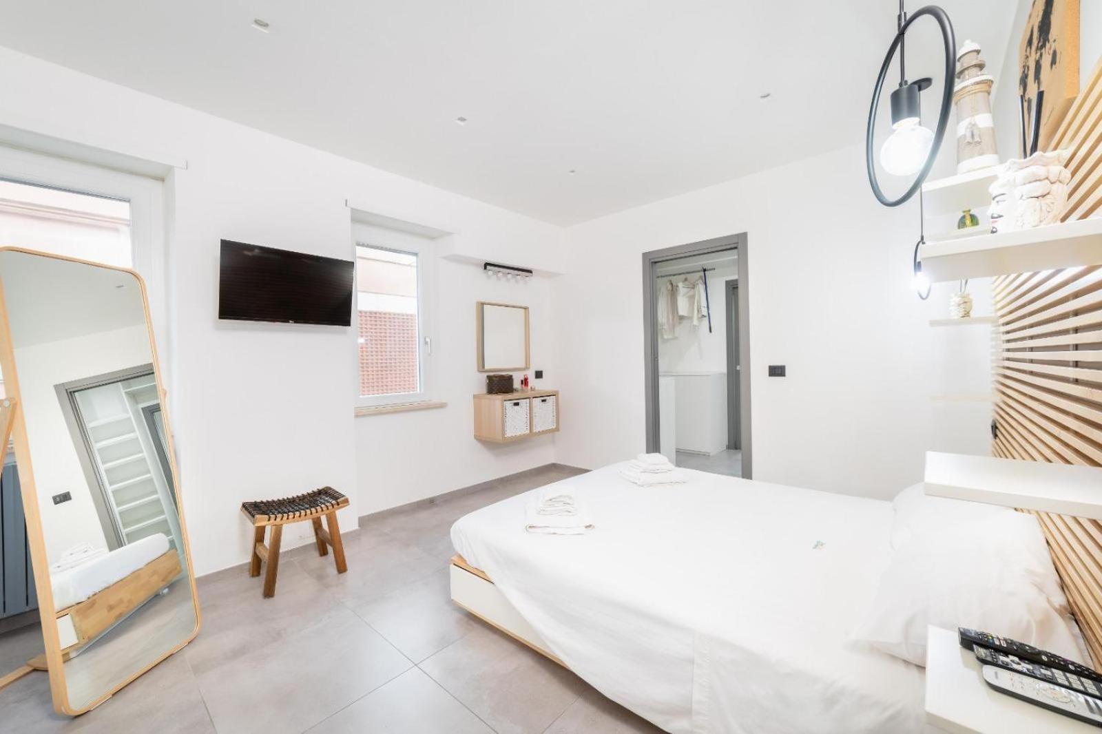 Sole Apartments Terracina Exterior photo